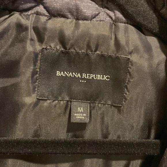 Banana Republic Puffer Medium Vest Dark Gray with speckled pattern - Picture 7 of 14